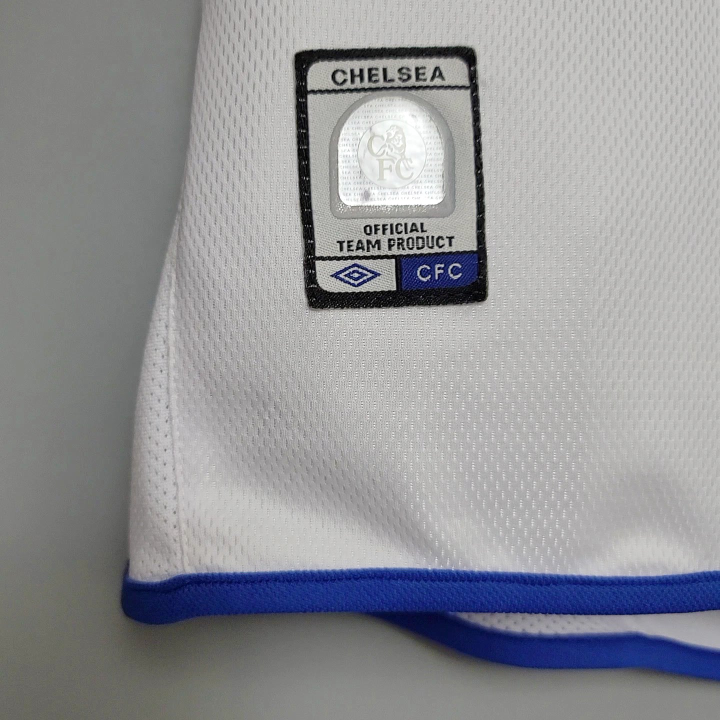 2003-2005 Chelsea away retro kit