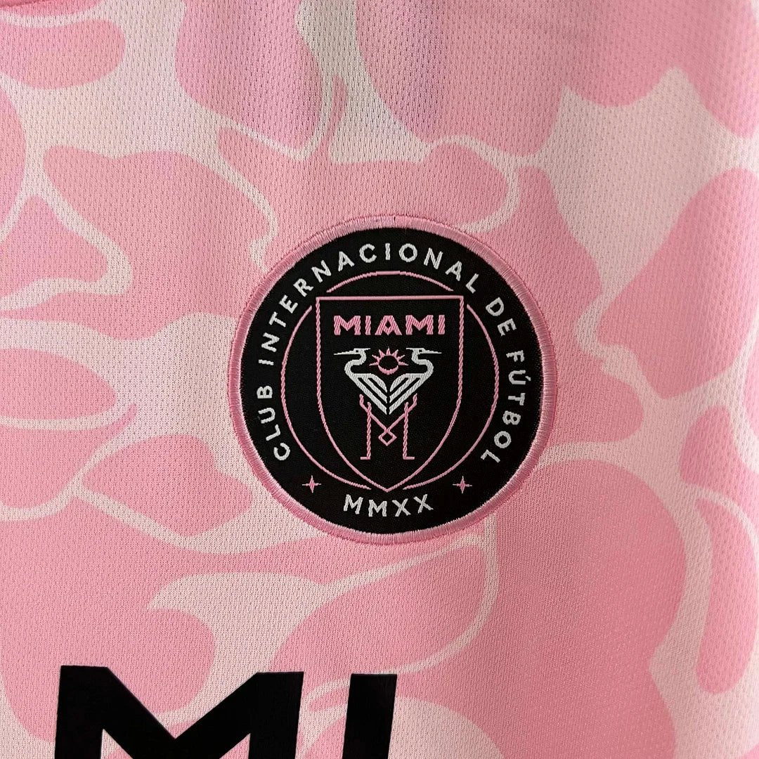 Edición especial rosa del Inter Miami X Bathing Ape 2023/2024