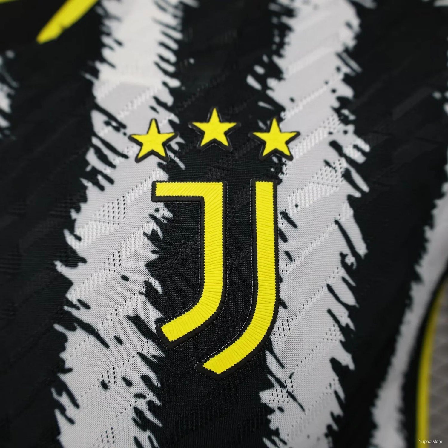 23/24 Juventus Home Kit - Versión para jugadores