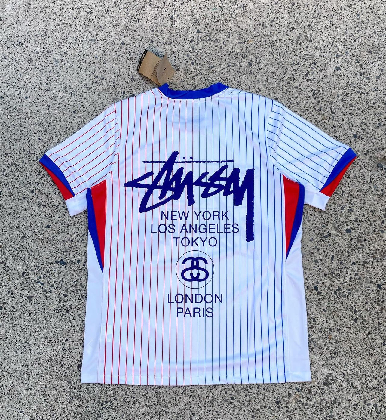 Edición especial Francia X Stussy 2025