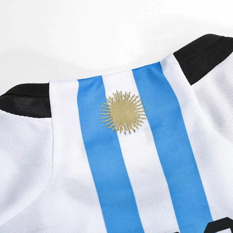 Camiseta de local de Argentina Tres Estrellas 2022 de MESSI 